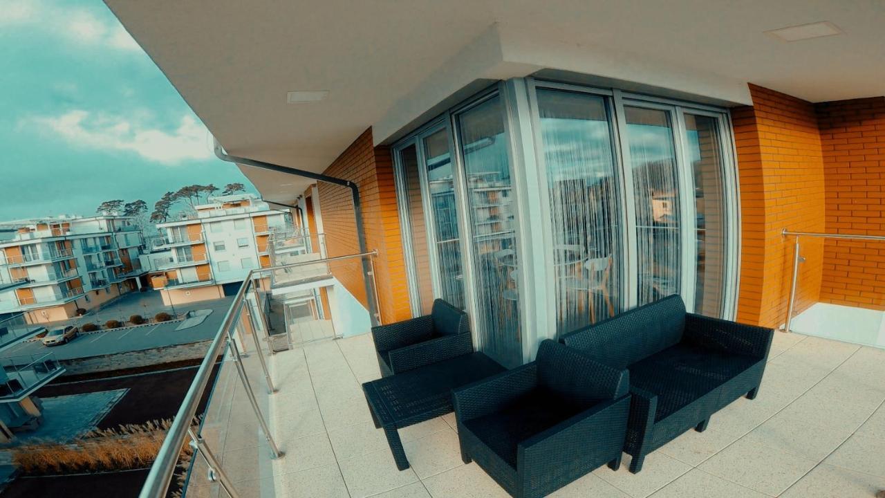Apartament Holiday 32 レバル エクステリア 写真