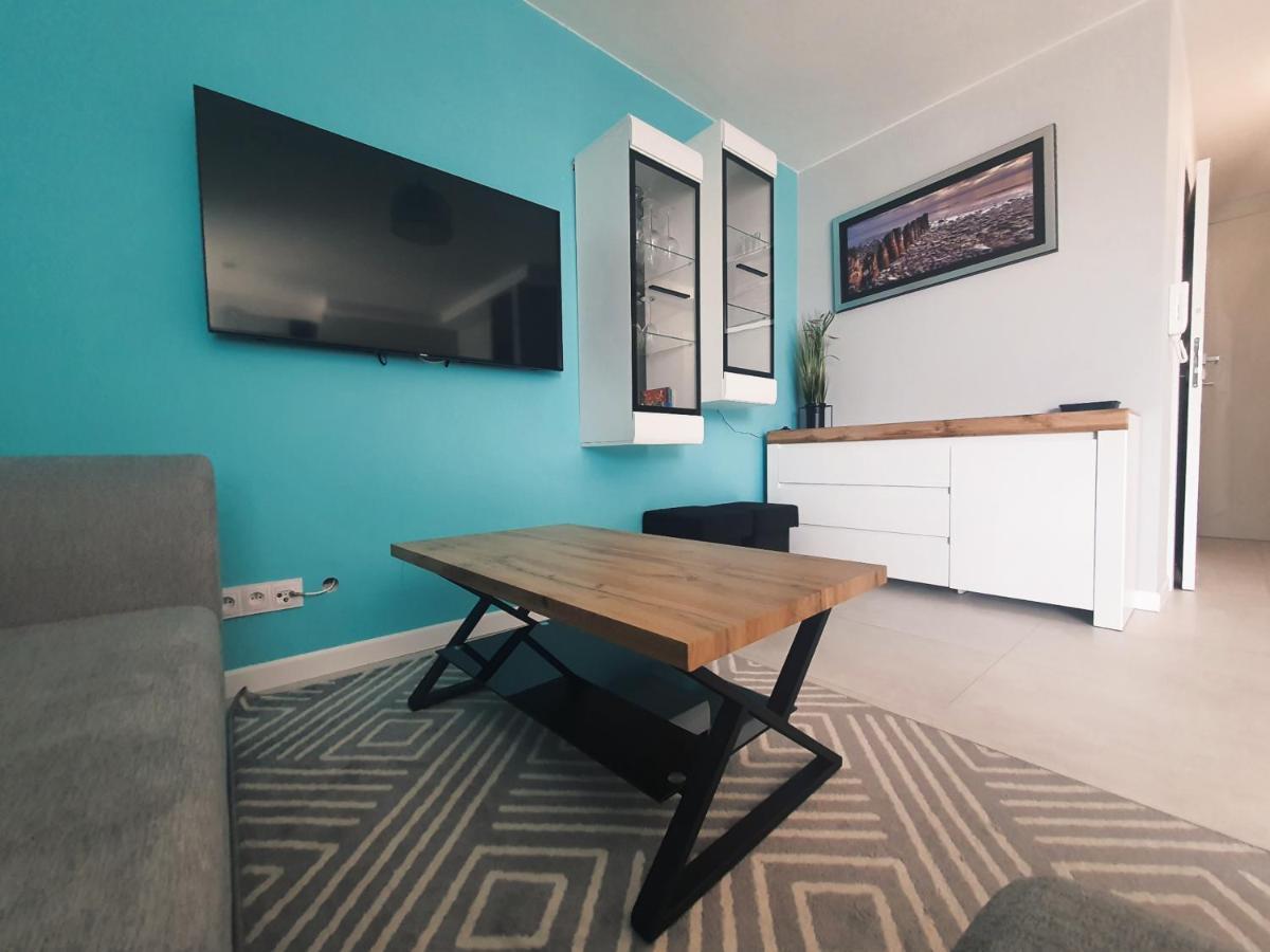 Apartament Holiday 32 レバル エクステリア 写真